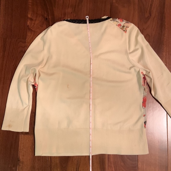 Neiman Marcus silk blend button down sweater with lace and chiffon insets - Picture 4 of 11